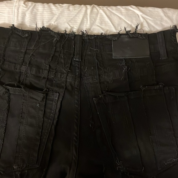 Valabasas Black Stacked Vertical Frayed Jeans, waist 30 - Picture 8 of 8